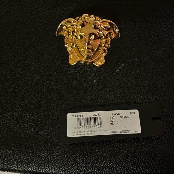 Versace Black Large Medusa Zip Pouch
Low ball offers will be declined! - Picture 2 of 6
